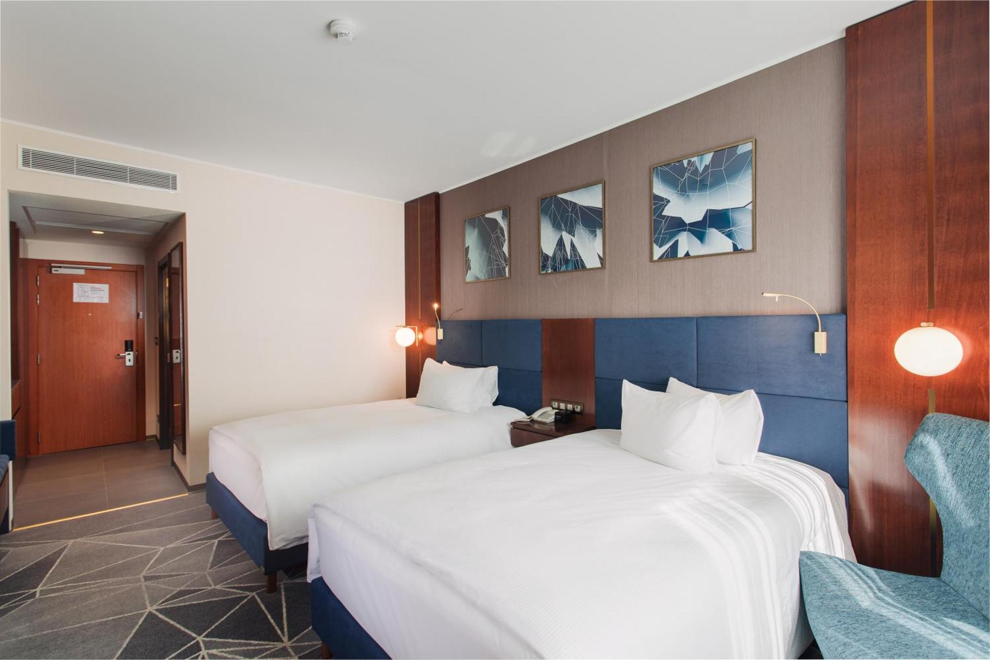 Doubletree By Hilton Hotel Cluj - City Plaza Exterior foto Deluxe room