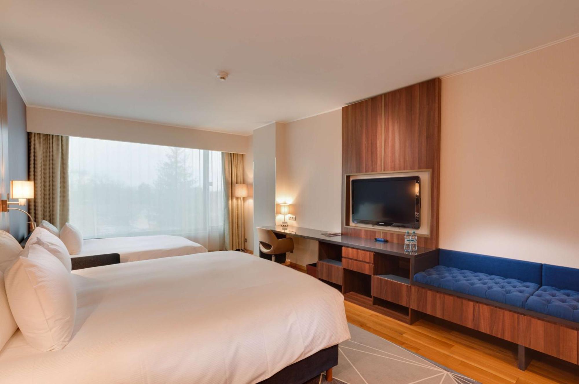 Doubletree By Hilton Hotel Cluj - City Plaza Exterior foto Deluxe room