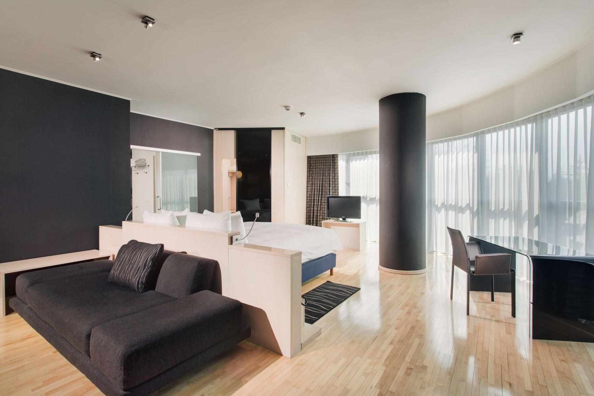 Doubletree By Hilton Hotel Cluj - City Plaza Exterior foto A suite at the hotel